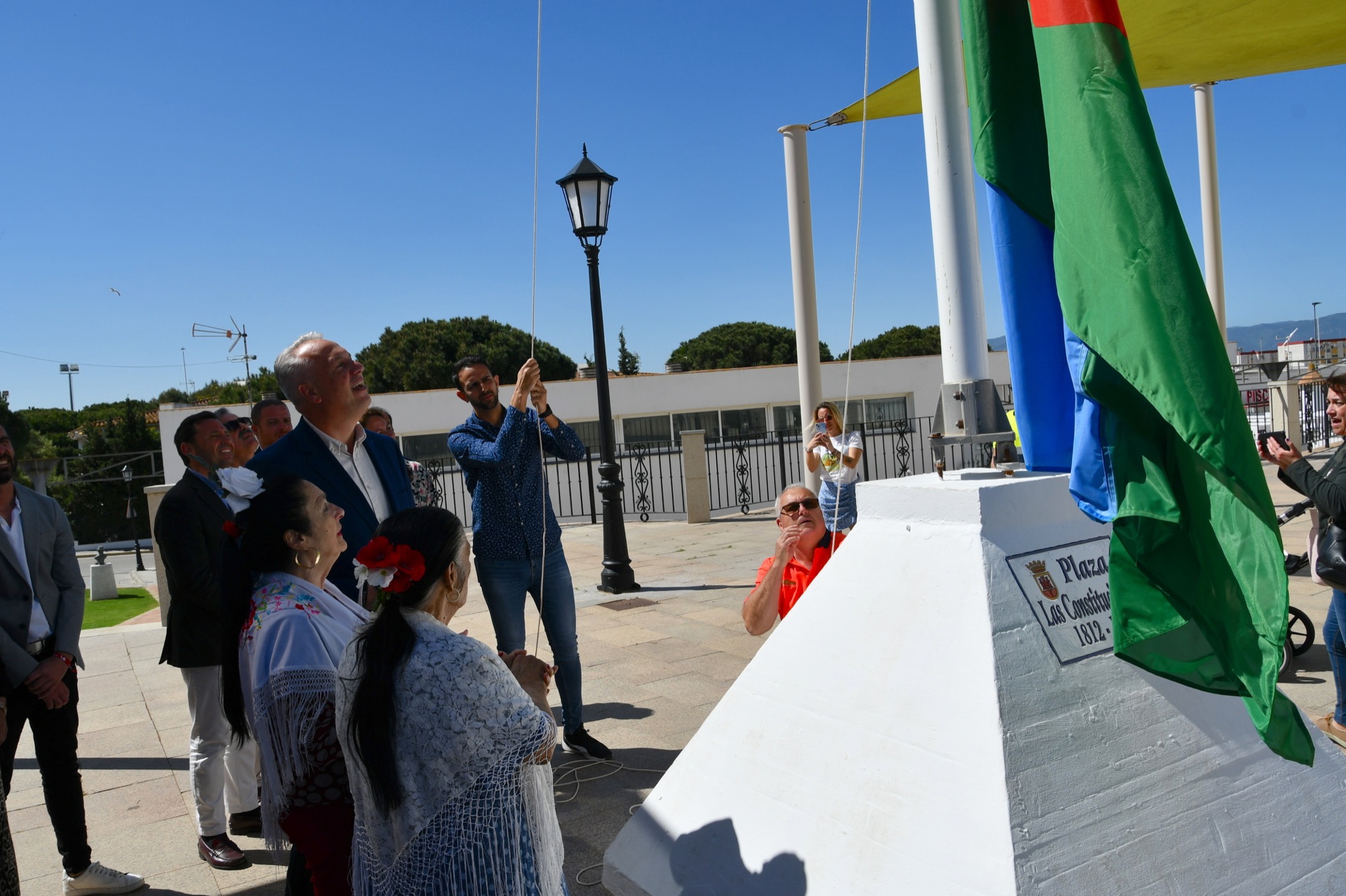 Lectura De Manifiesto E Izado De Bandera Para Conmemorar El D A Del