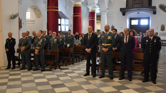Mercedes Serrano recoge en Sevilla el Tricornio de Gala que ha concedido la Guardia  Civil a San Roque